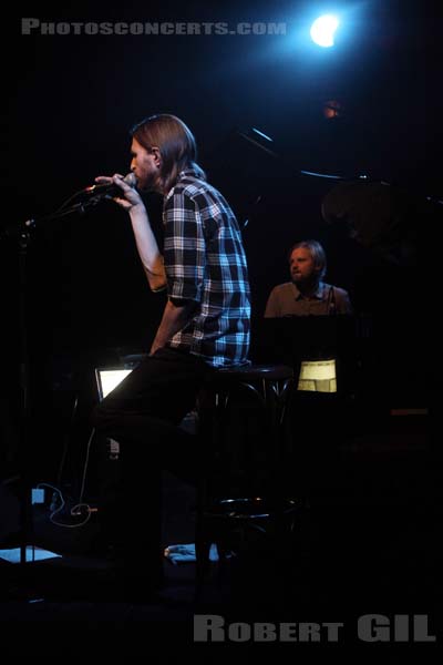 JAY-JAY JOHANSON - 2010-12-01 - PARIS - La Maroquinerie - 